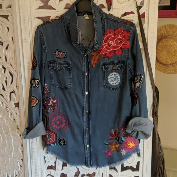 Spell & The Gypsy Designs Tops - Picture 2 of 7